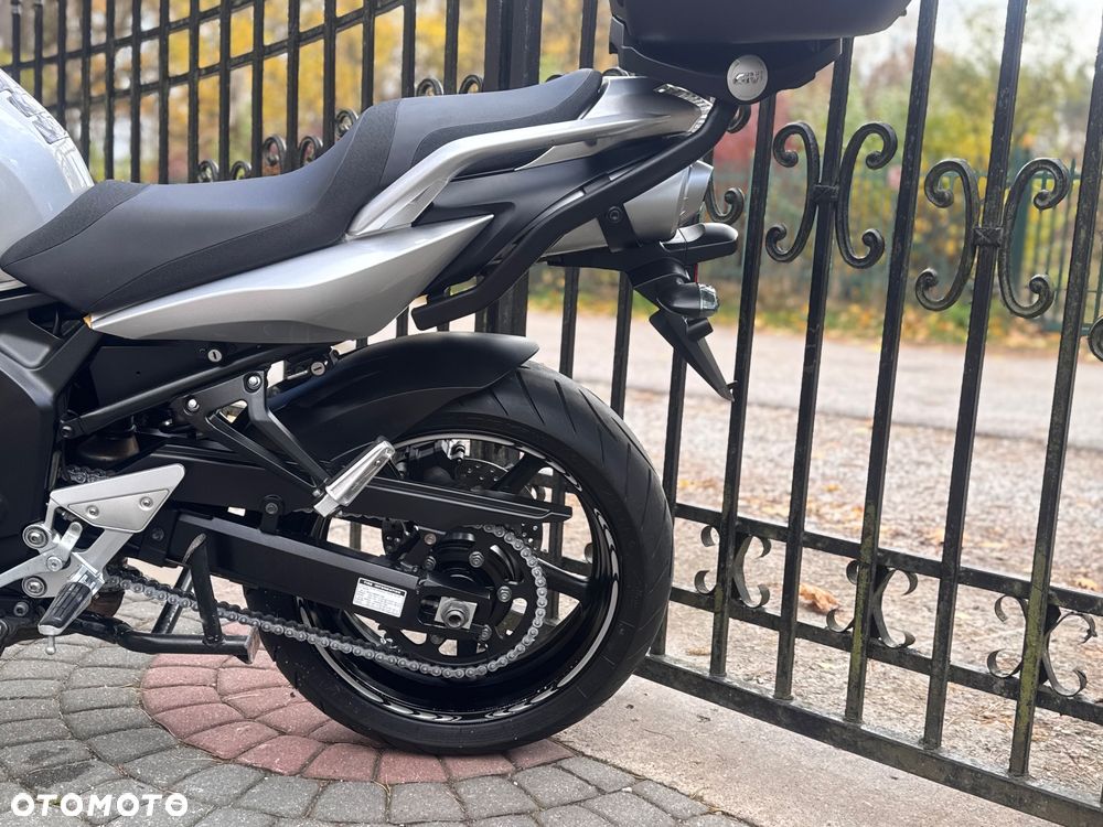 Yamaha FZ6 - 20