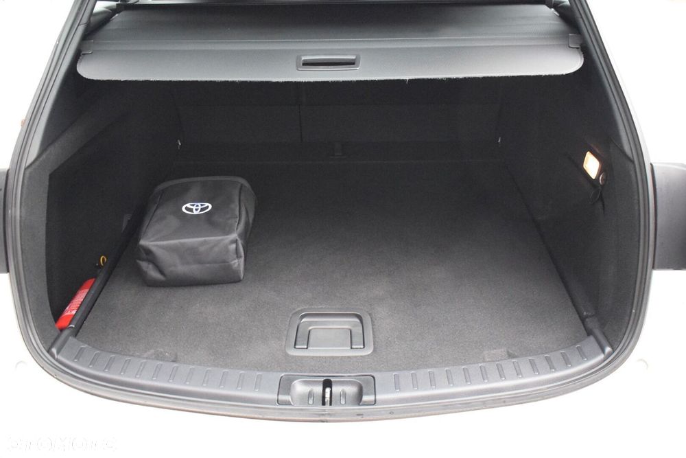 Toyota Corolla 2.0 Hybrid Comfort - 18