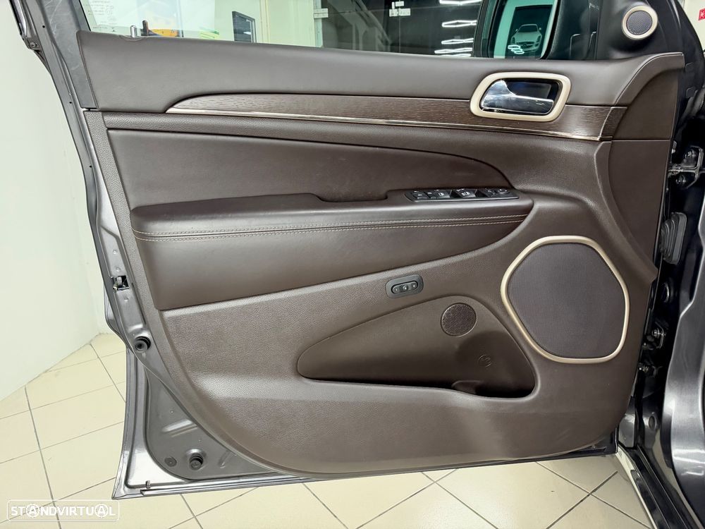 Jeep Grand Cherokee 3.0 V6 Multijet 4WD Auto Summit - 14