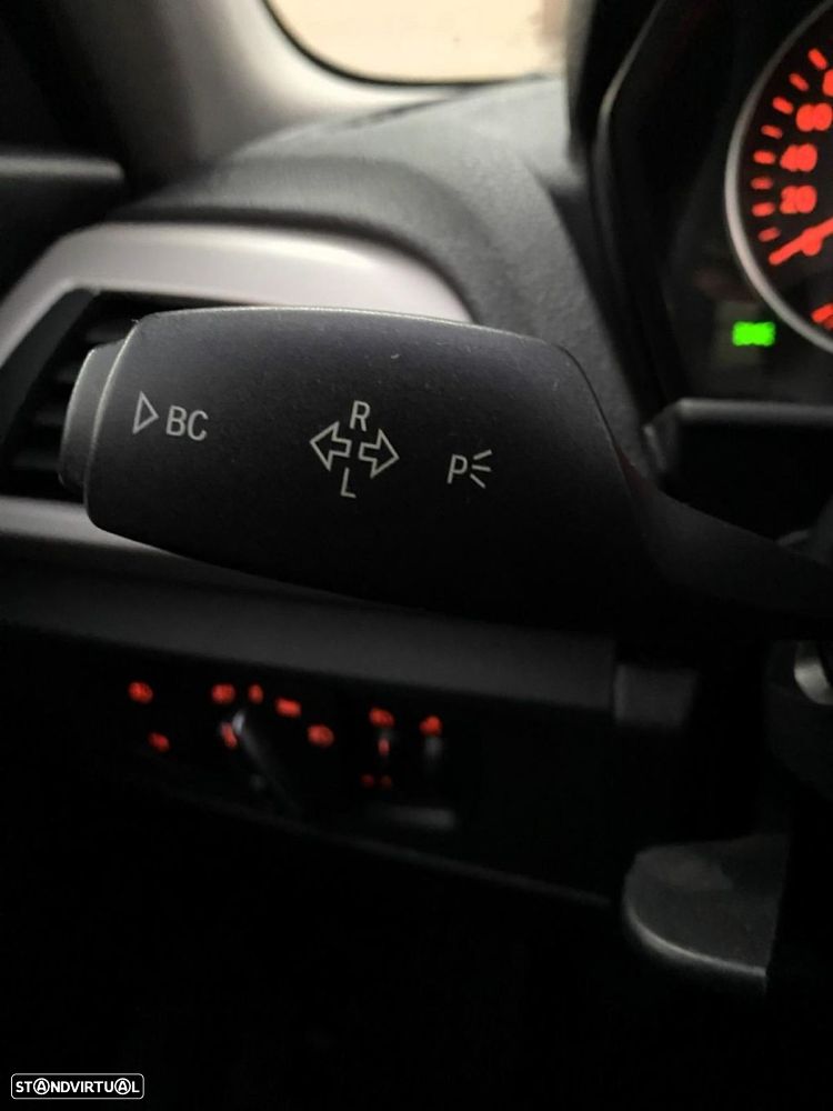 BMW 116 d EfficientDynamics Edition - 30