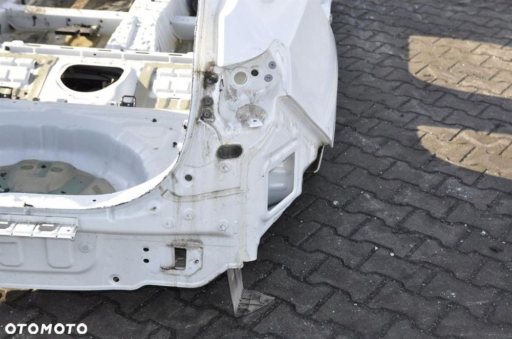 KIA CEED III 5D HB BŁOTNIK TYLNY PRAWY ĆWIARTKA - 5