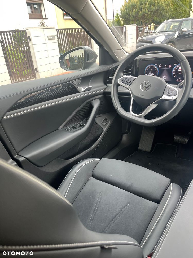 Volkswagen Passat ver-2-0-tdi-scr-dsg-elegance - 19