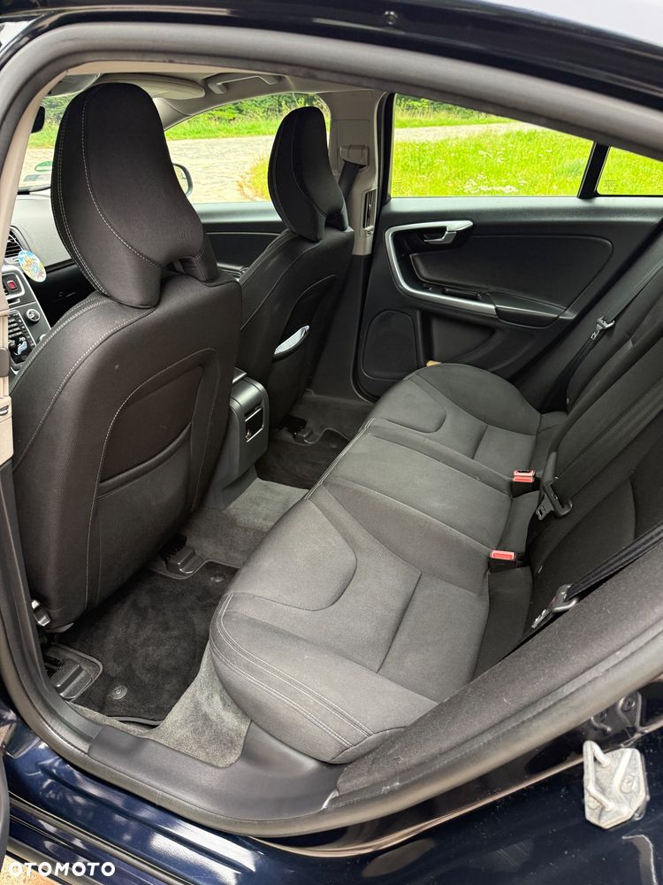 Volvo S60 - 22