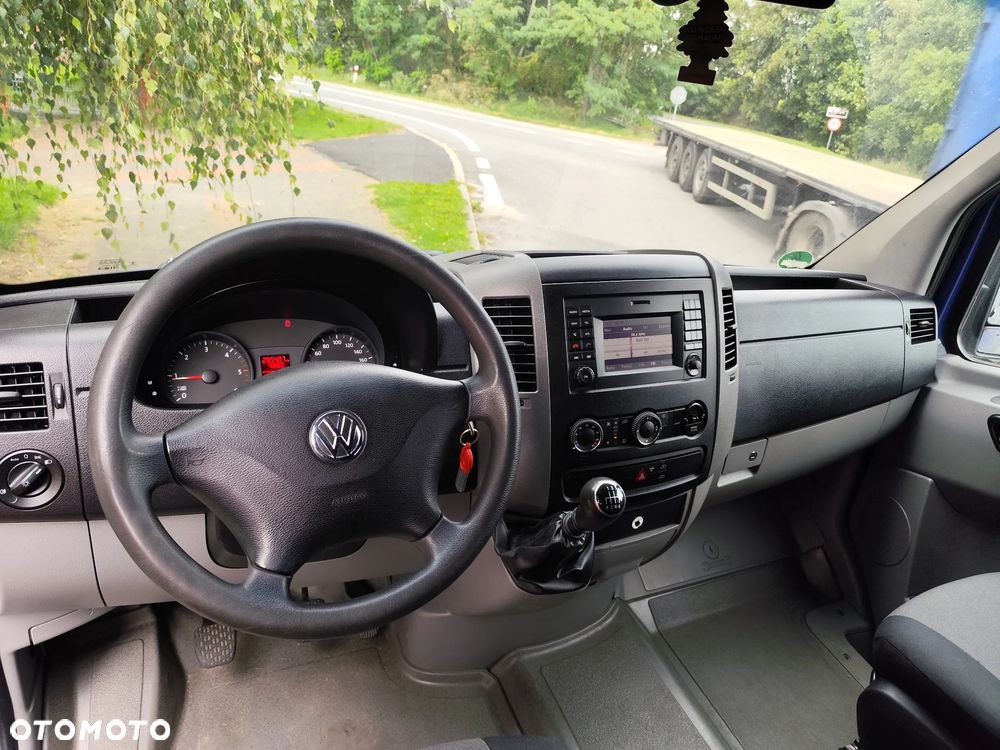 Volkswagen Crafter - 11
