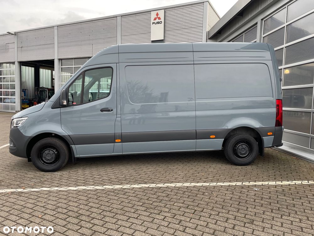 Mercedes-Benz Sprinter - 5
