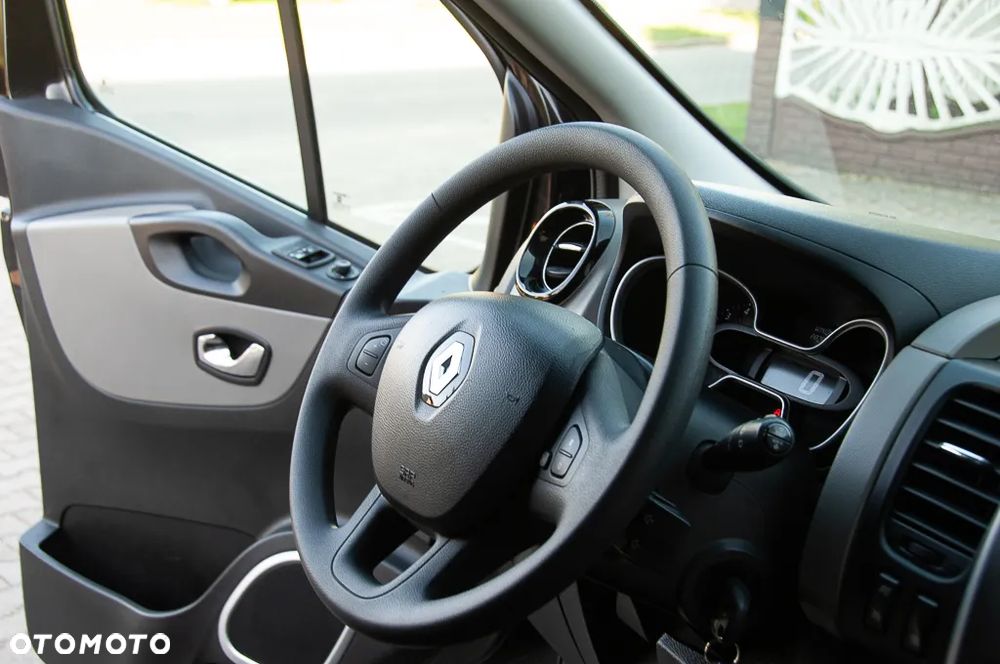 Renault Trafic - 17