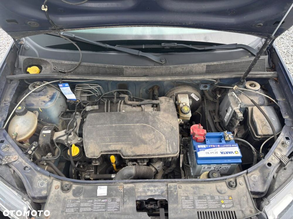 Dacia Sandero 1.2 16V 75 Essentiel - 15