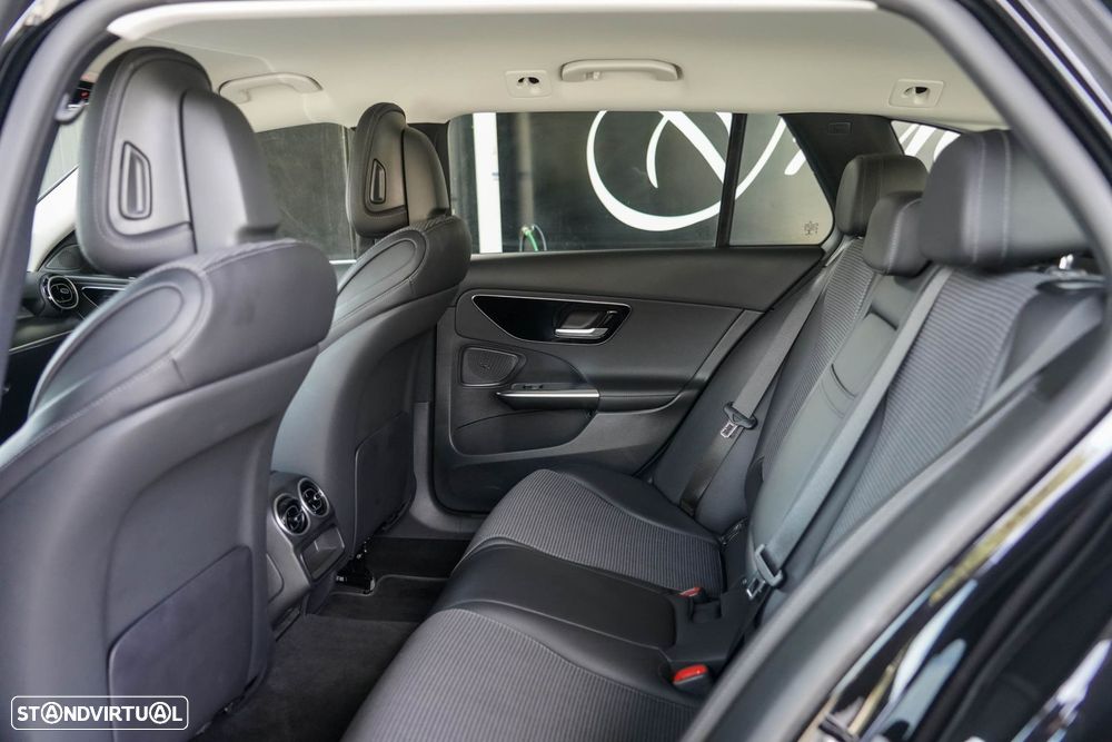 Mercedes-Benz C 300 - 60