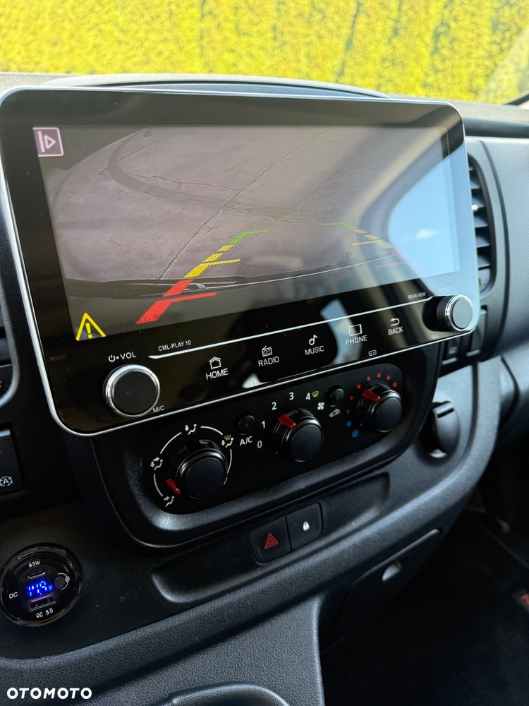 Opel Vivaro L2H1 2,9t Elegance Business - 22