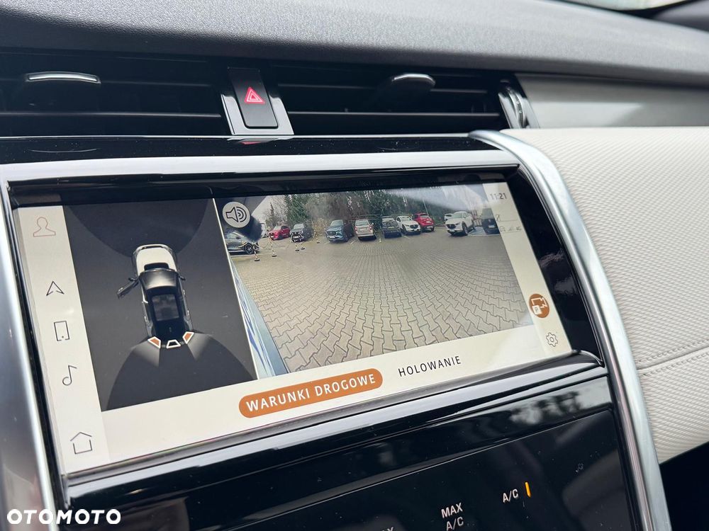 Land Rover Discovery Sport 2.0 D200 mHEV R-Dynamic SE - 16