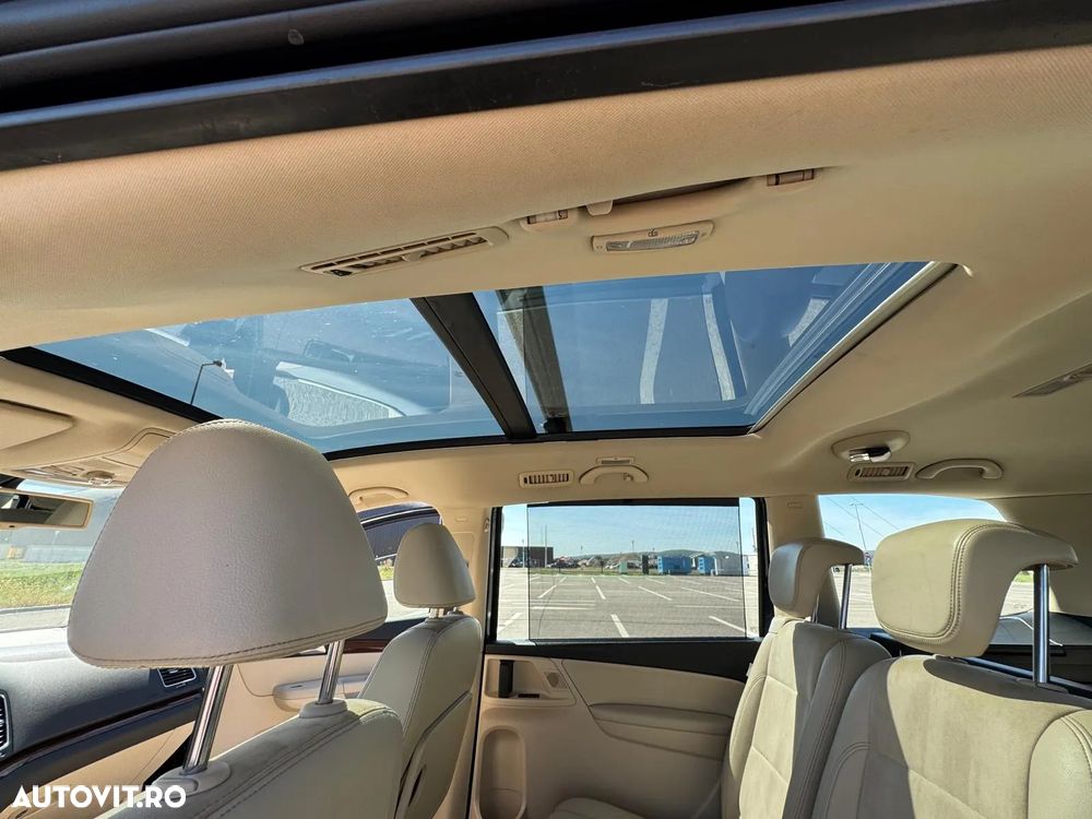 Volkswagen Sharan 2.0 TDI Blue Motion Highline - 10