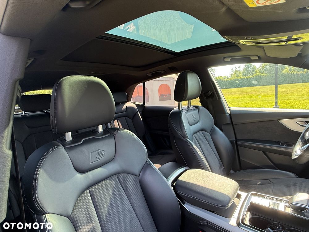 Audi Q8 55 TFSI mHEV Quattro Tiptronic - 29