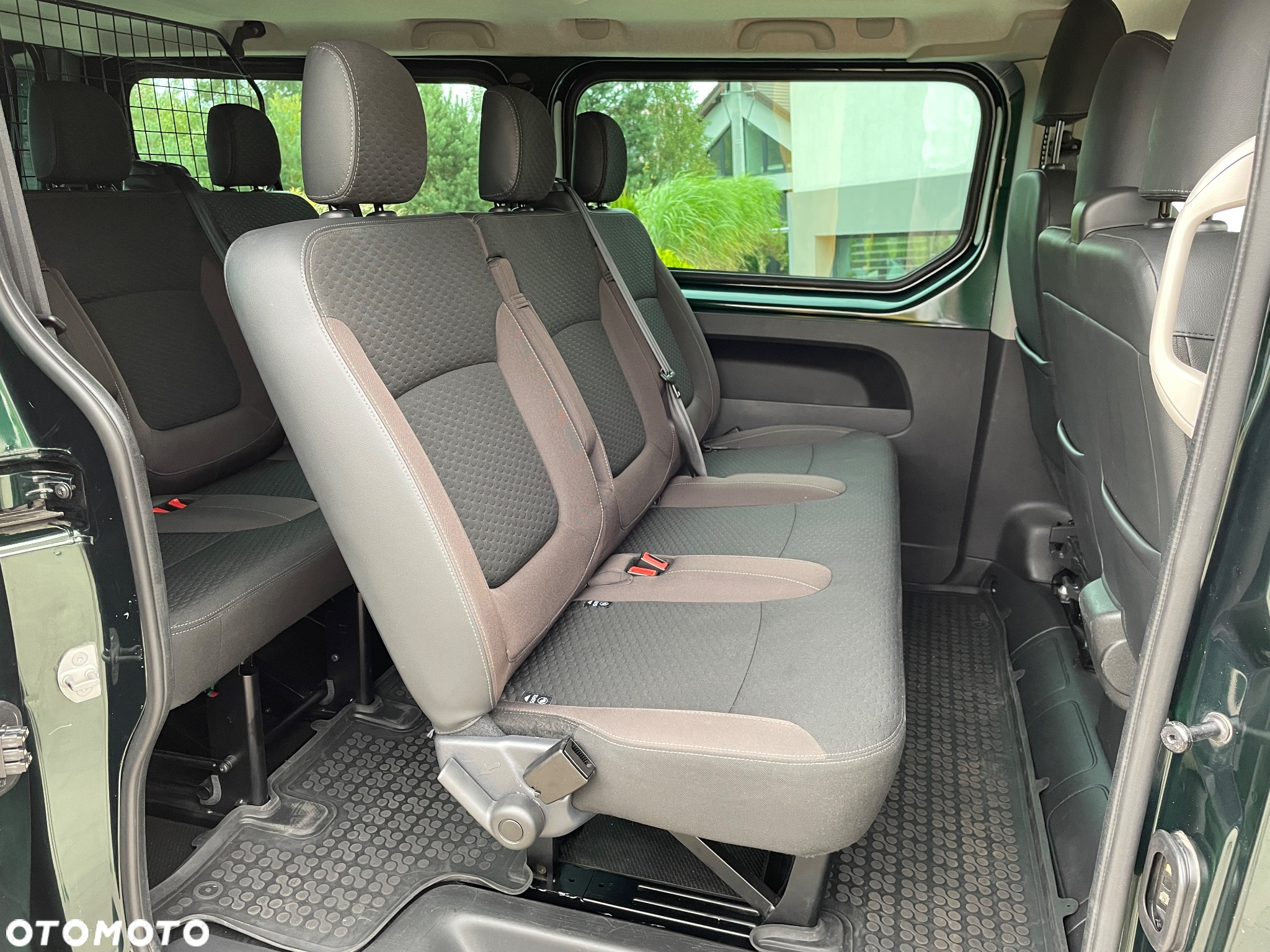 Renault Trafic - 16