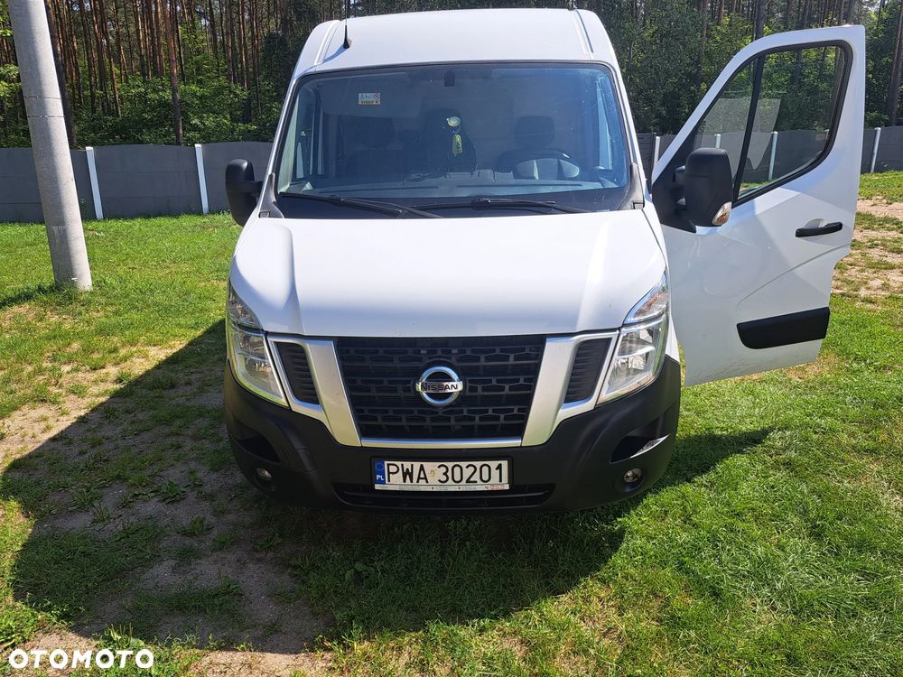 Nissan NV400 - 1
