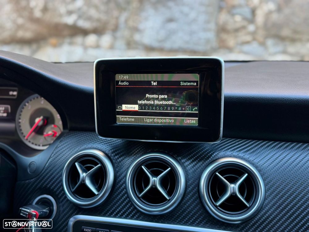Mercedes-Benz A 180 d AMG Line - 44