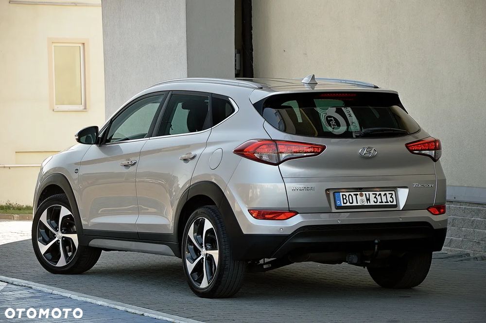 Hyundai Tucson blue 1.7 CRDi 2WD Intro Edition - 4