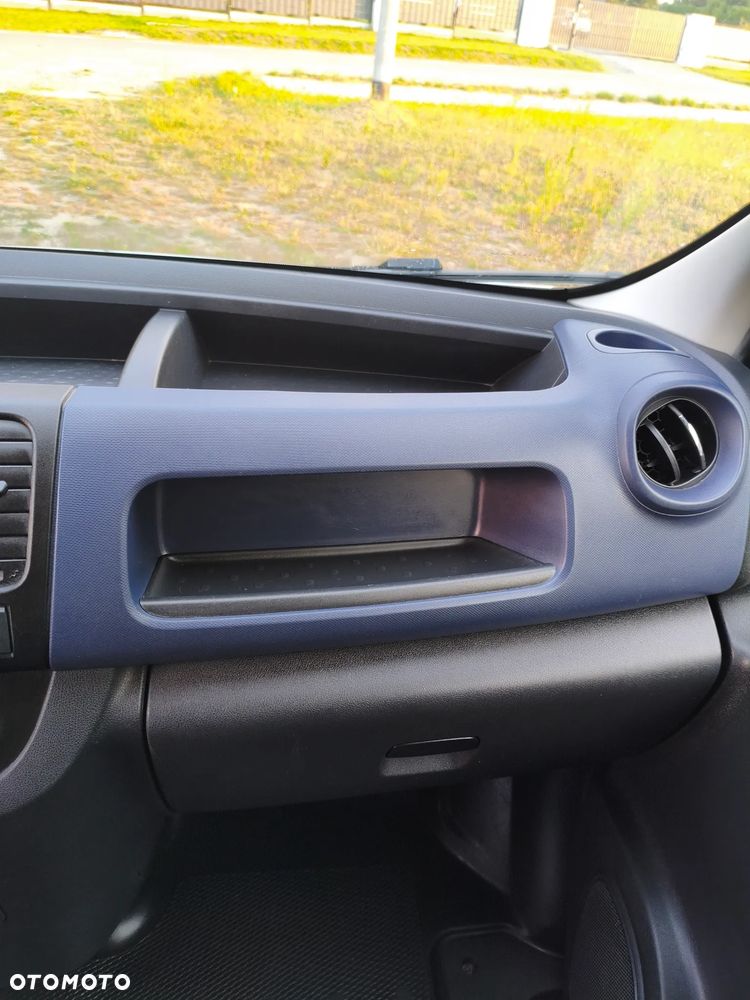 Opel Vivaro - 16