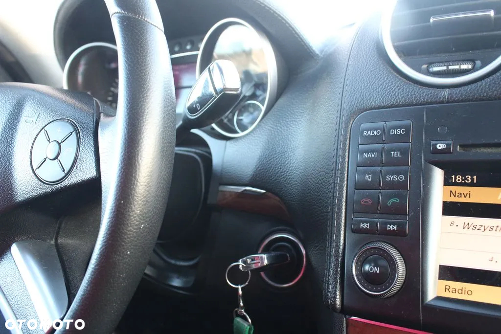 Mercedes-Benz GL 450 - 27