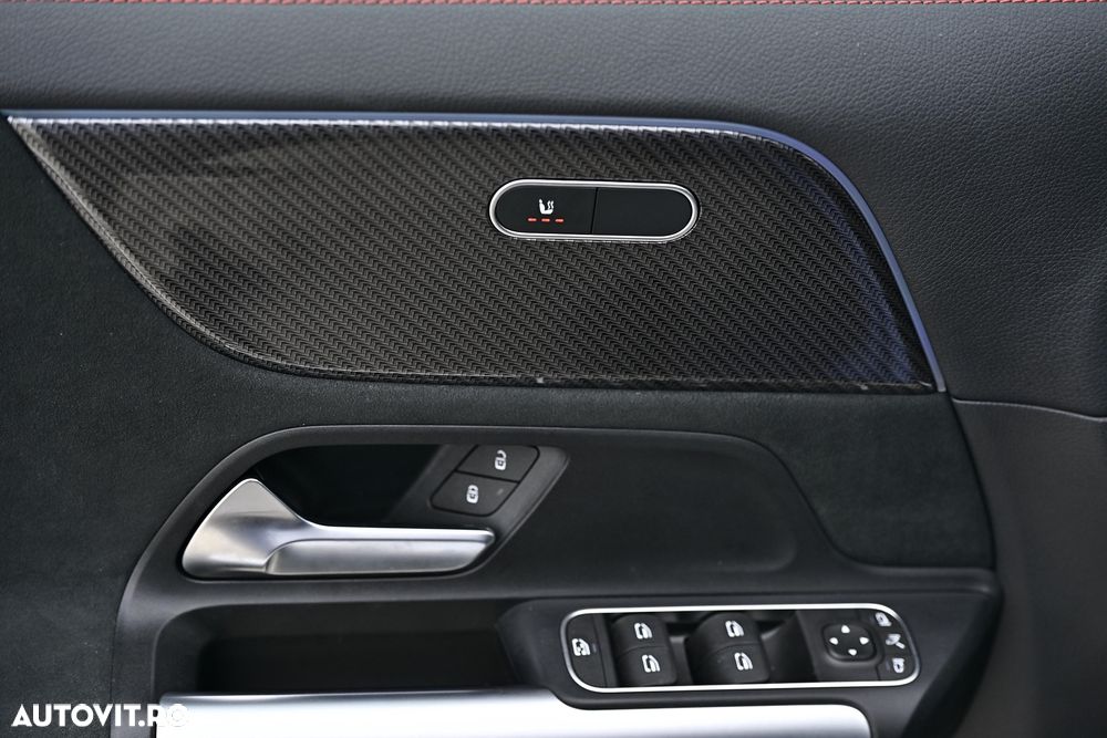 Mercedes-Benz GLA 200 d 8G-DCT AMG Line - 39