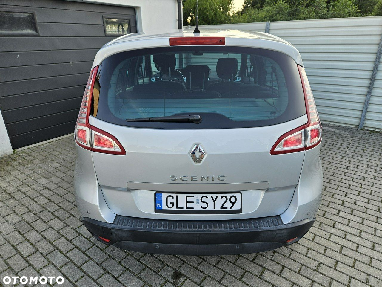 Renault Scenic 1.4 16V TCE Privilege - 16
