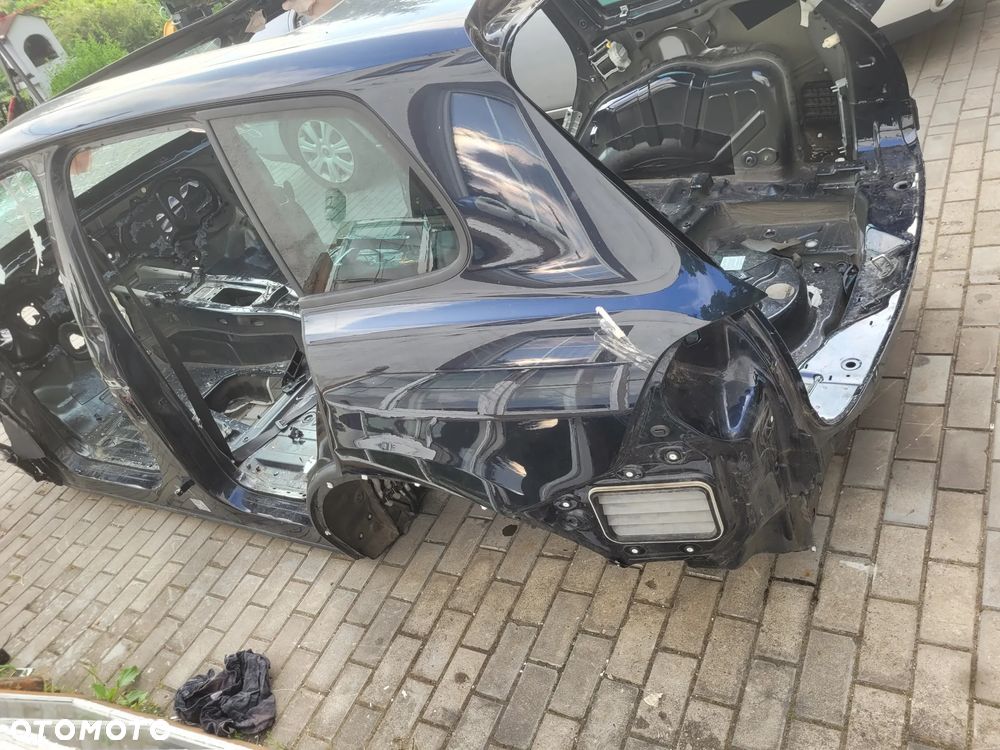 VW TOUAREG II 7P błotnik tylny ćwiartka tylna - 3