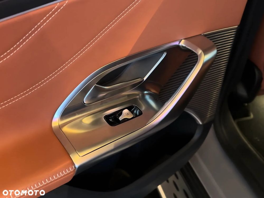 Mercedes-Benz GLC - 17