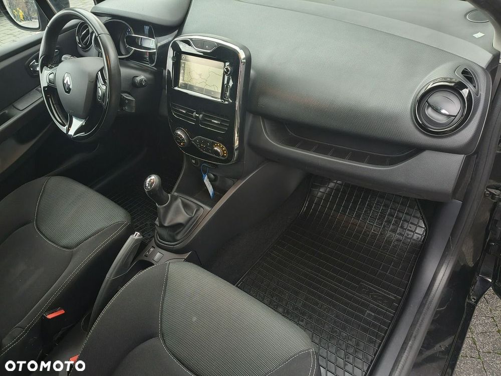 Renault Clio - 19