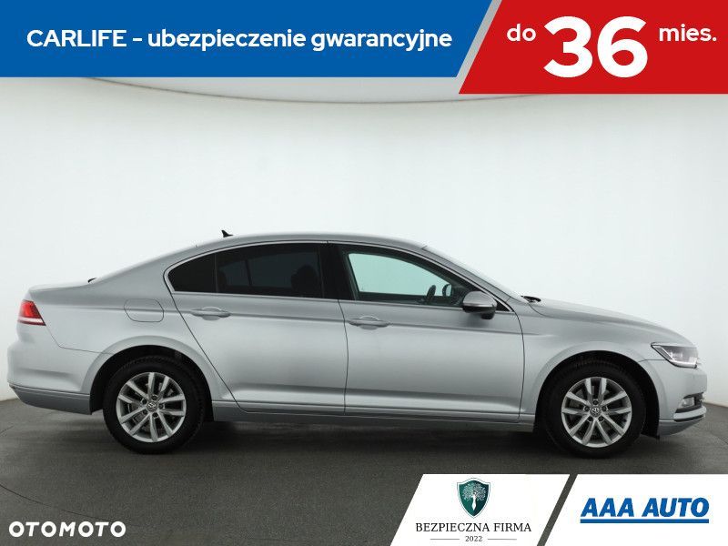 Volkswagen Passat - 8