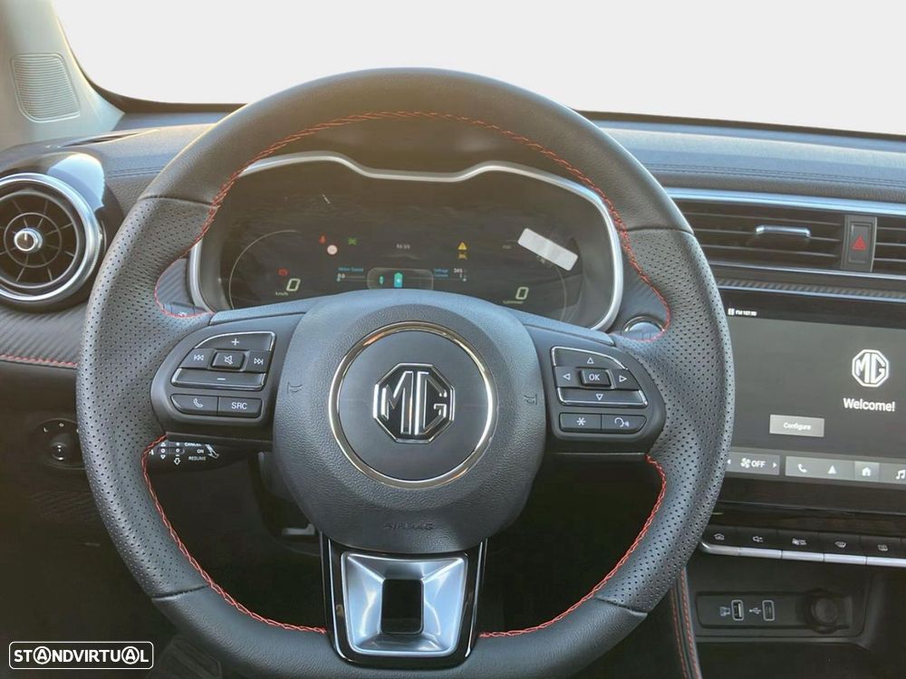 MG ZS EV 72.6 kWh Luxury OBC 11 kW - 17