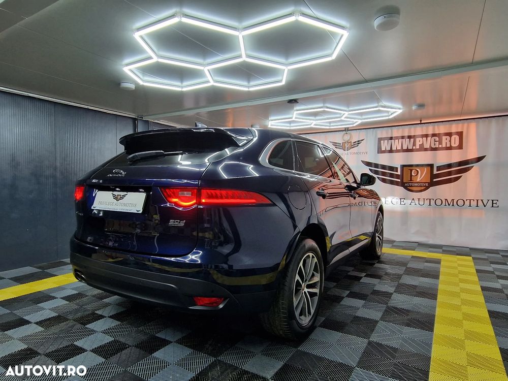 Jaguar F-Pace 20d AWD Aut. Prestige - 4
