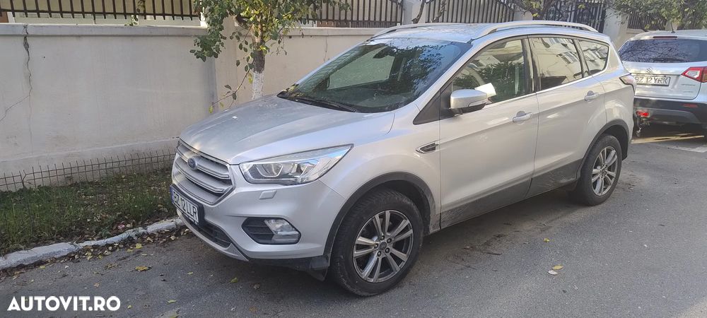 Ford Kuga - 2