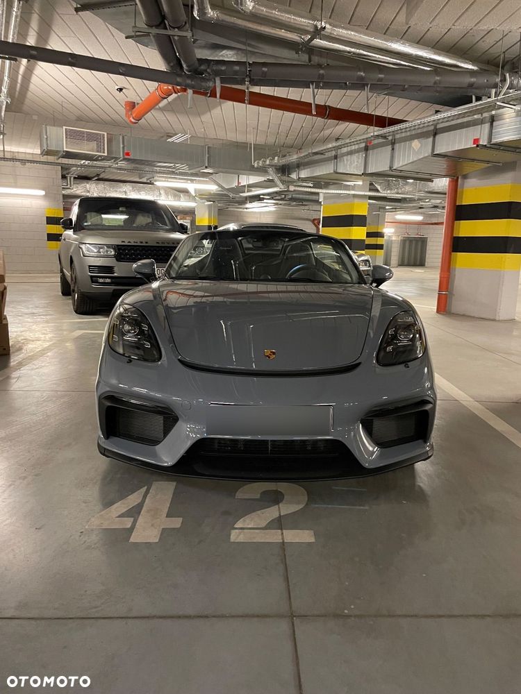 Porsche 718 Spyder - 6