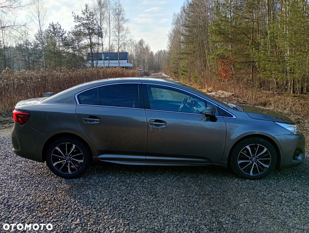 Toyota Avensis 2.0 D-4D Prestige - 5