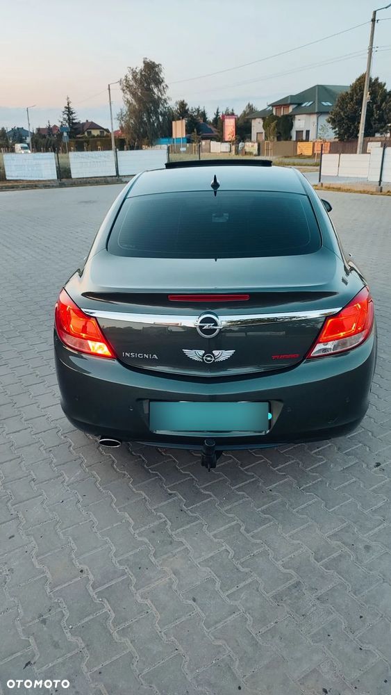 Opel Insignia 1.8 - 3