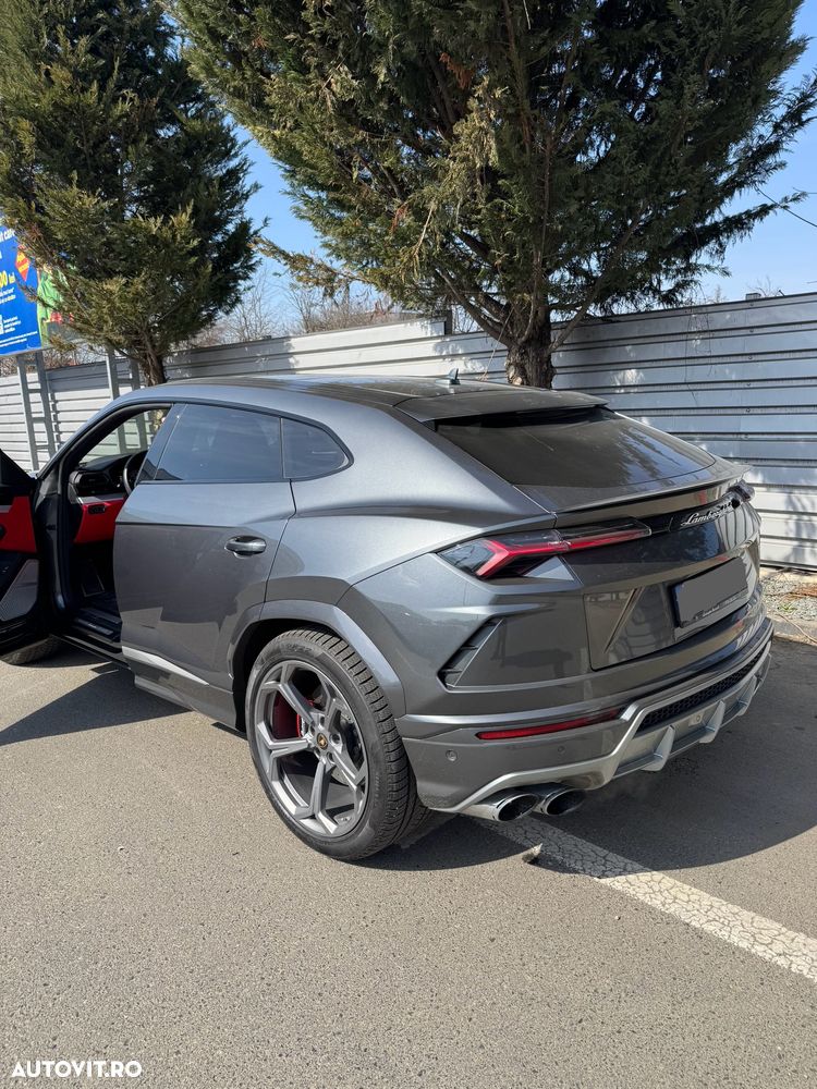 Lamborghini URUS - 16