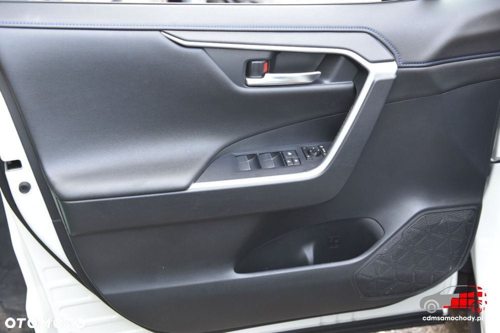 Toyota RAV4 - 16