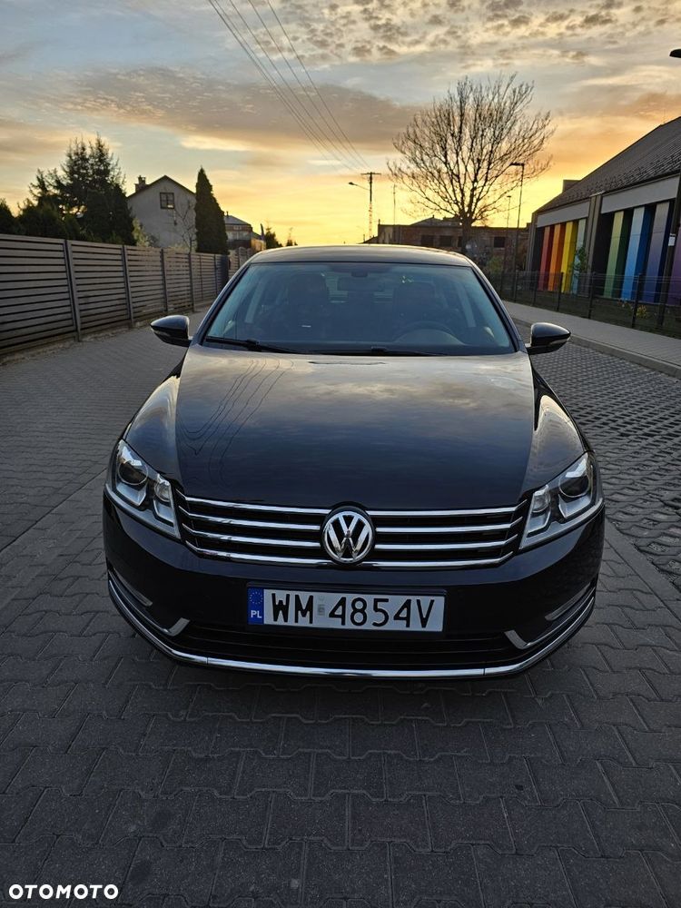 Volkswagen Passat 2.0 TDI Comfortline DSG - 26