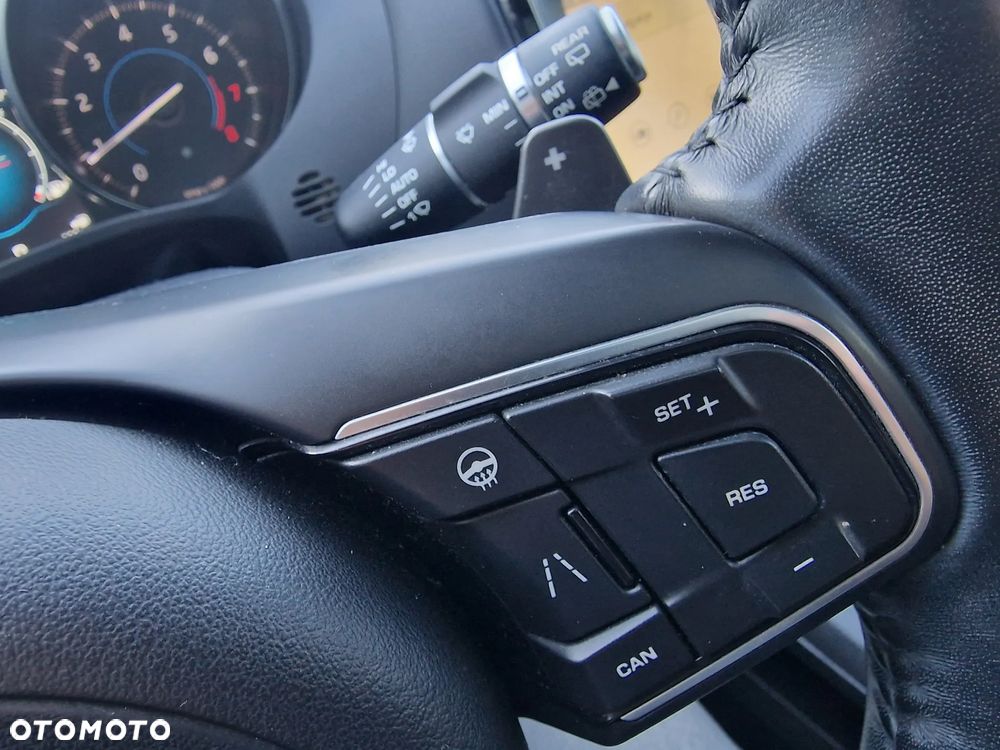 Jaguar F-Pace 2.0 i4P AWD Prestige - 28