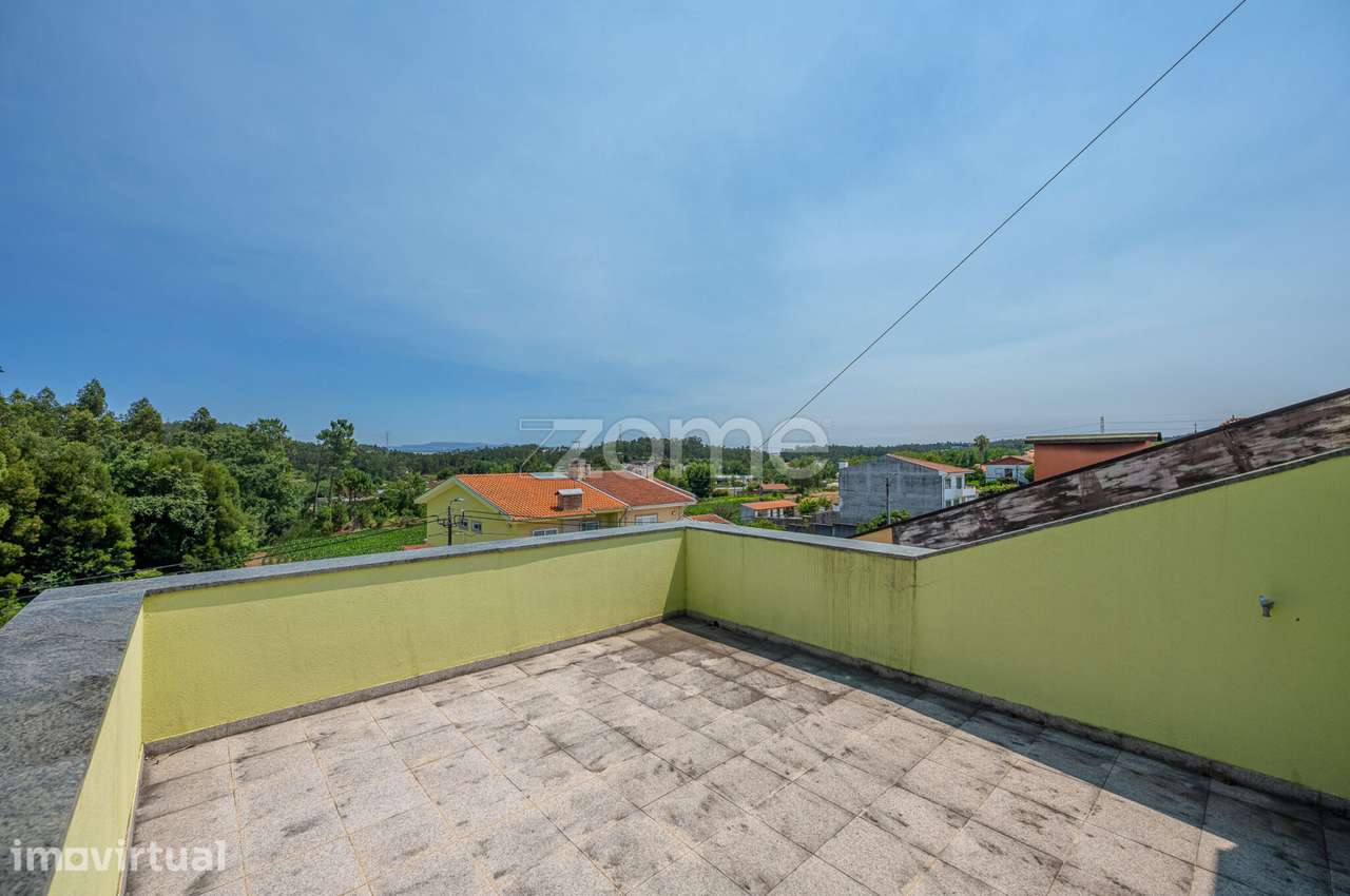 Moradia T3 com 3 Suítes e Terraço em Olival, Vila Nova de Gaia - Grande imagem: 5/29