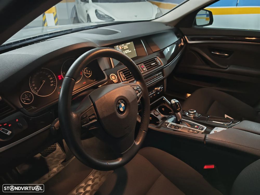 BMW 520 d xDrive Line Luxury Auto - 8