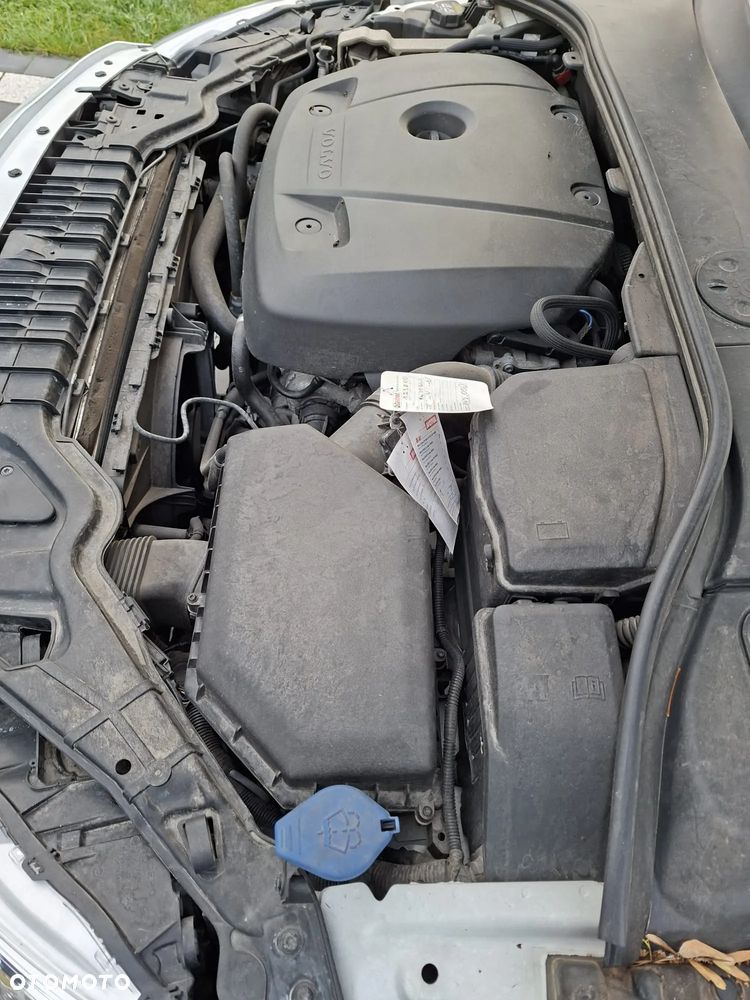 Volvo V60 Cross Country - 23