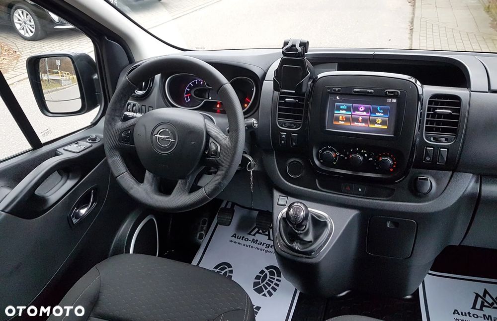 Opel Vivaro - 26