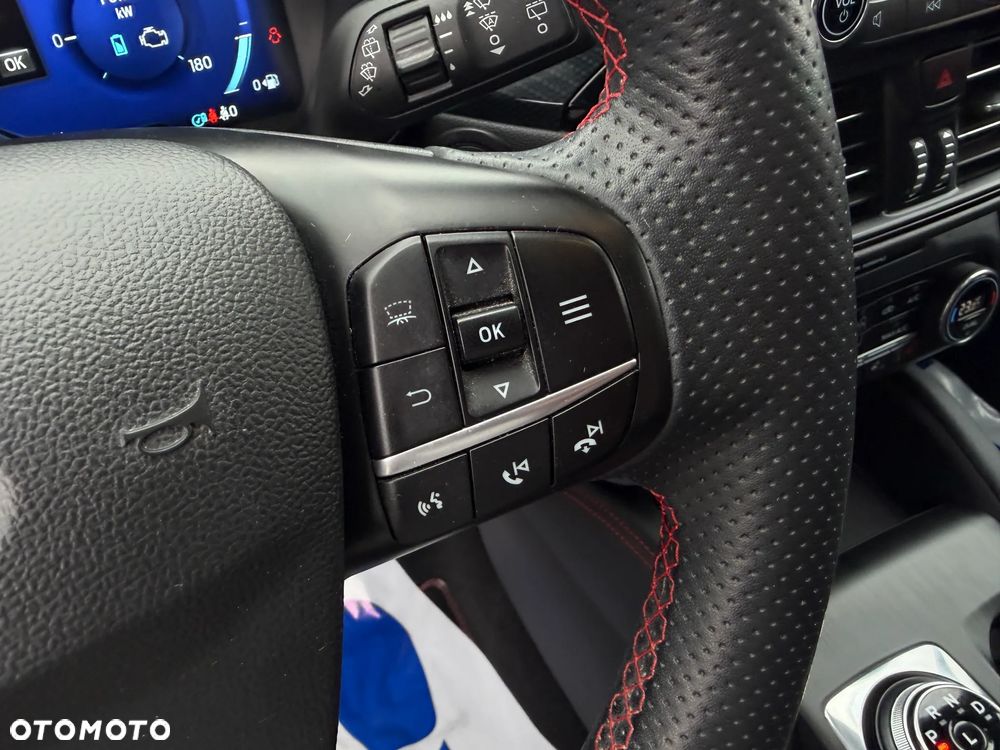 Ford Kuga 2.5P PHEV FWD ST-Line X - 23