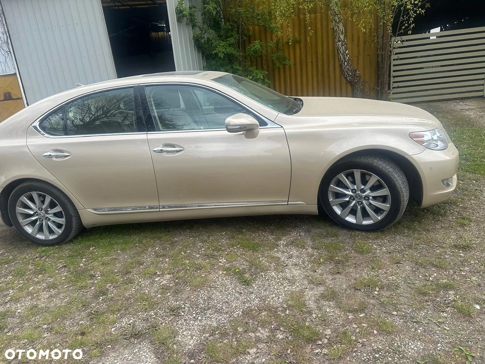 Lexus LS 460 Elite AWD - 3