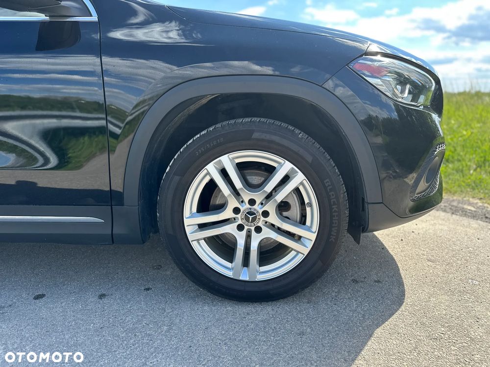 Mercedes-Benz GLA - 5