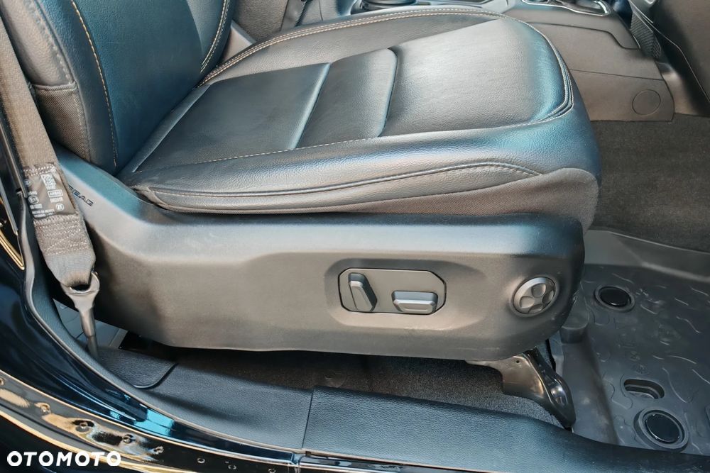 Jeep Wrangler Unlimited GME 2.0 Turbo Sahara - 24