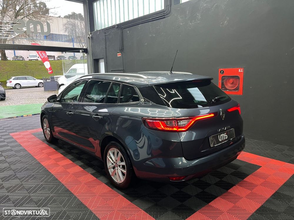 Renault Mégane Sport Tourer 1.5 dCi Zen - 4