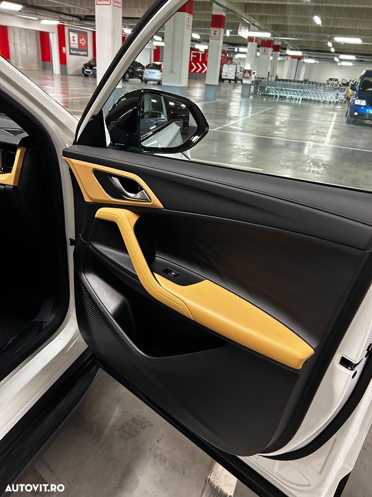 MG EHS 1.5 T-GDi AT PHEV Exclusive - 18