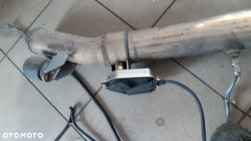 BMW G30 G31 wydech tłumik 8582068 - 5