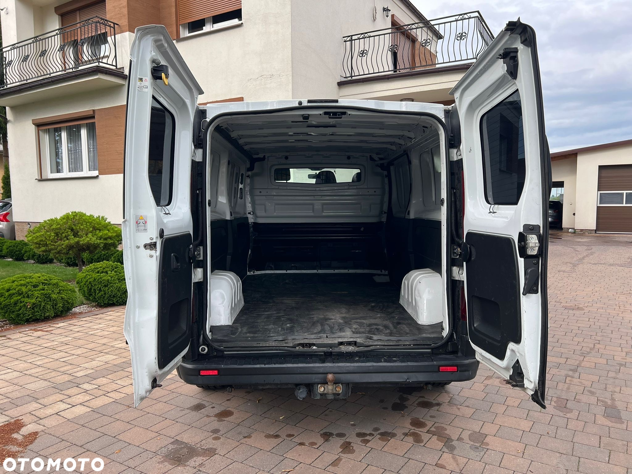 Renault Trafic - 11
